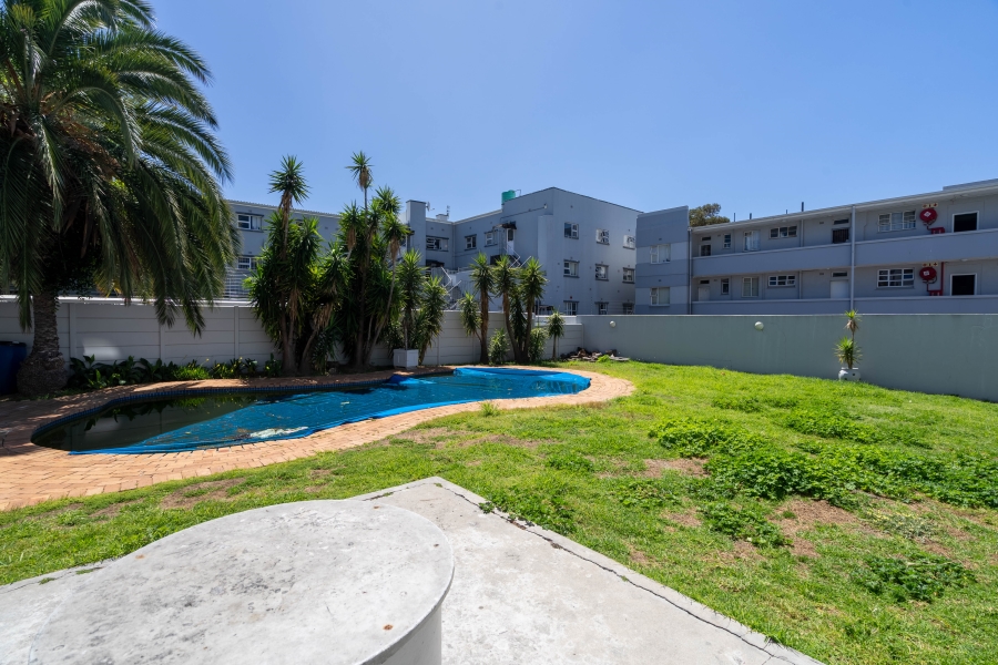 To Let 2 Bedroom Property for Rent in Zonnebloem Western Cape